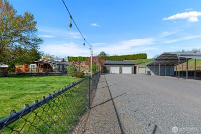 2524 NE J Street , East Wenatchee, WA 98802 - Photo 3