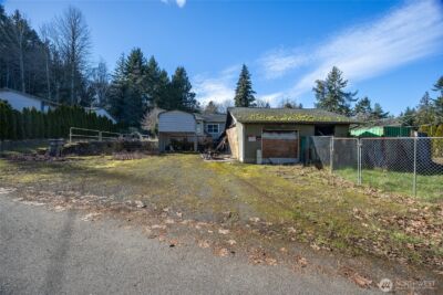 8161 Sandy Road NE, Bremerton, WA 98311-9314 - Photo 3