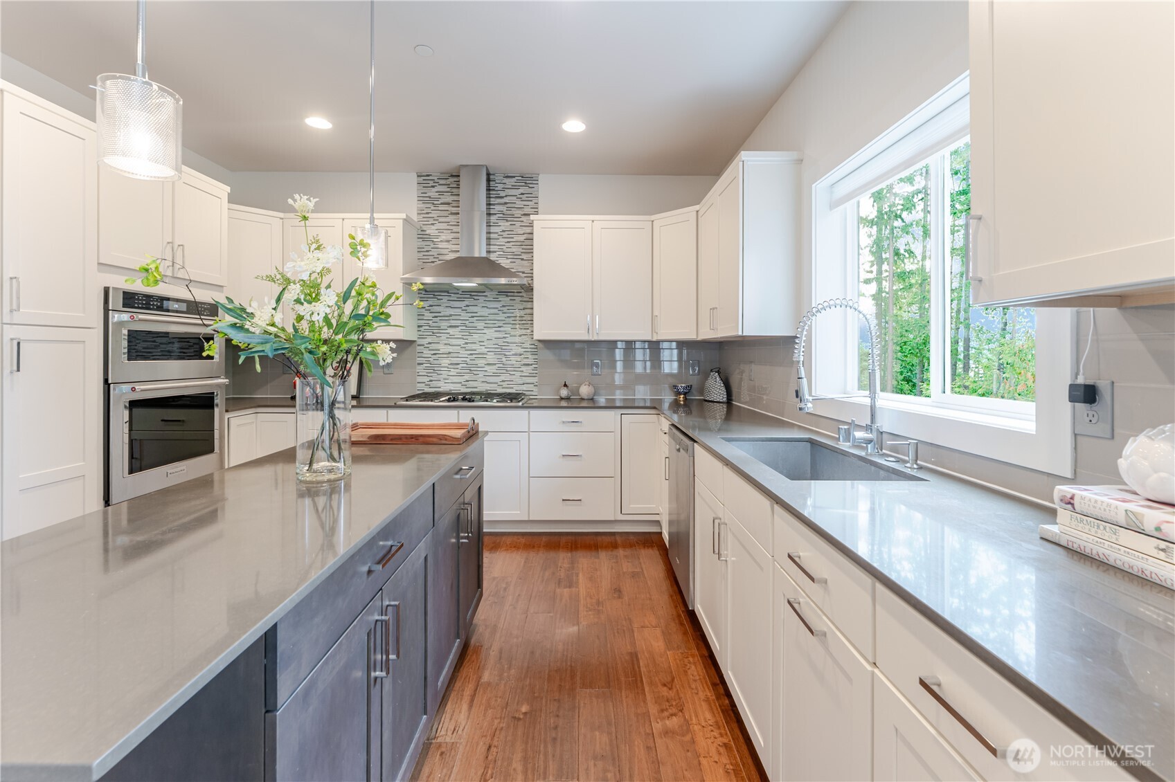 825 206th Avenue NE, Sammamish, WA 98074-6651