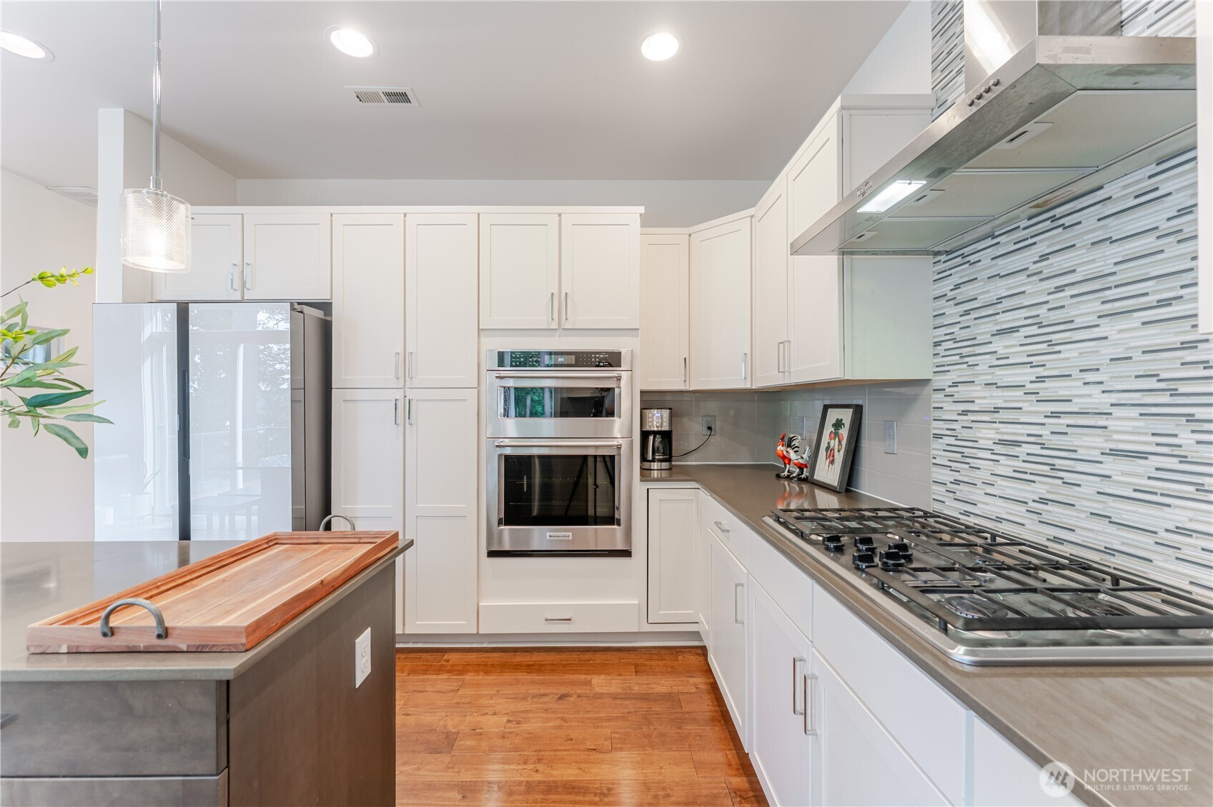 825 206th Avenue NE, Sammamish, WA 98074-6651