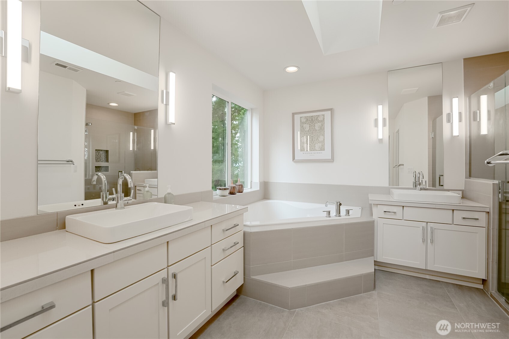 825 206th Avenue NE, Sammamish, WA 98074-6651