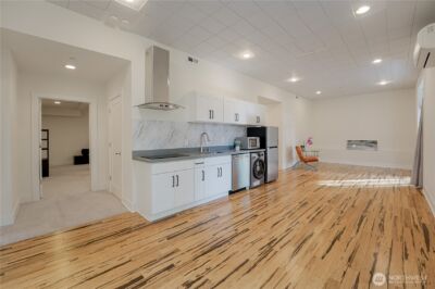 825 206th Avenue NE, Sammamish, WA 98074-6651 - Photo 32