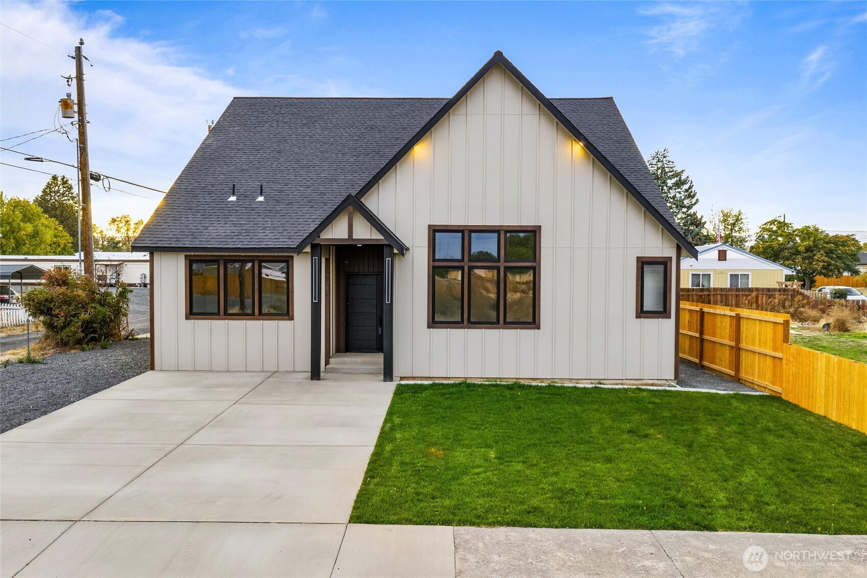 315 Buttercup Street , Soap Lake, WA 98851