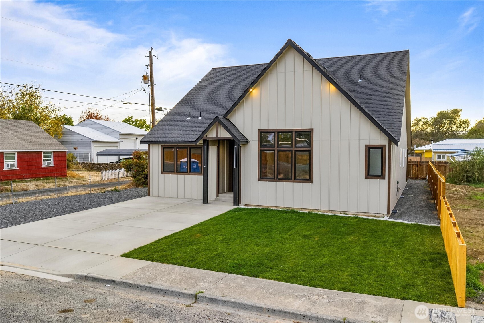 315 Buttercup Street , Soap Lake, WA 98851