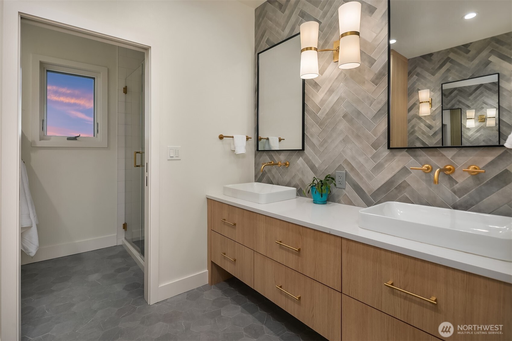 7310 51st Avenue NE, Seattle, WA 98115