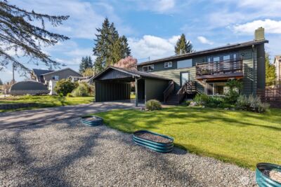 215 Hubbard Road , Lynnwood, WA 98036