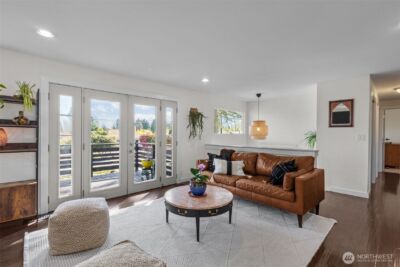 215 Hubbard Road , Lynnwood, WA 98036 - Photo 3