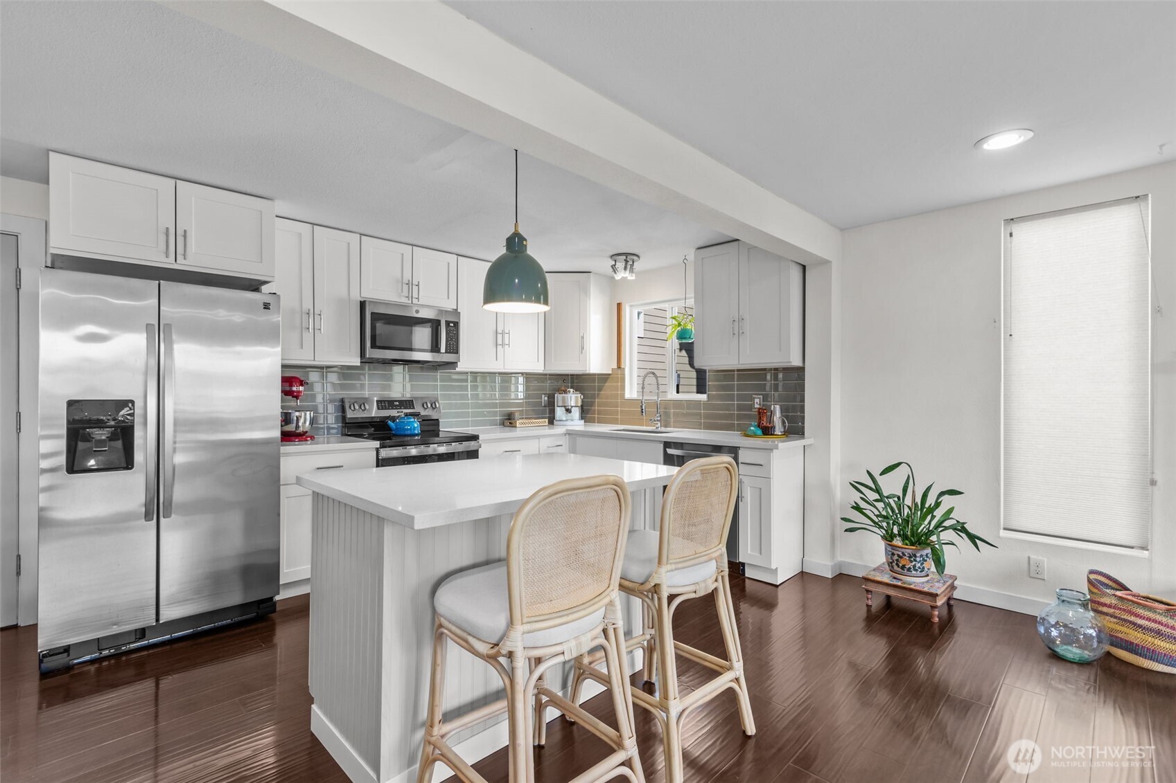 215 Hubbard Road , Lynnwood, WA 98036
