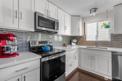 215 Hubbard Road , Lynnwood, WA 98036 - Photo 7