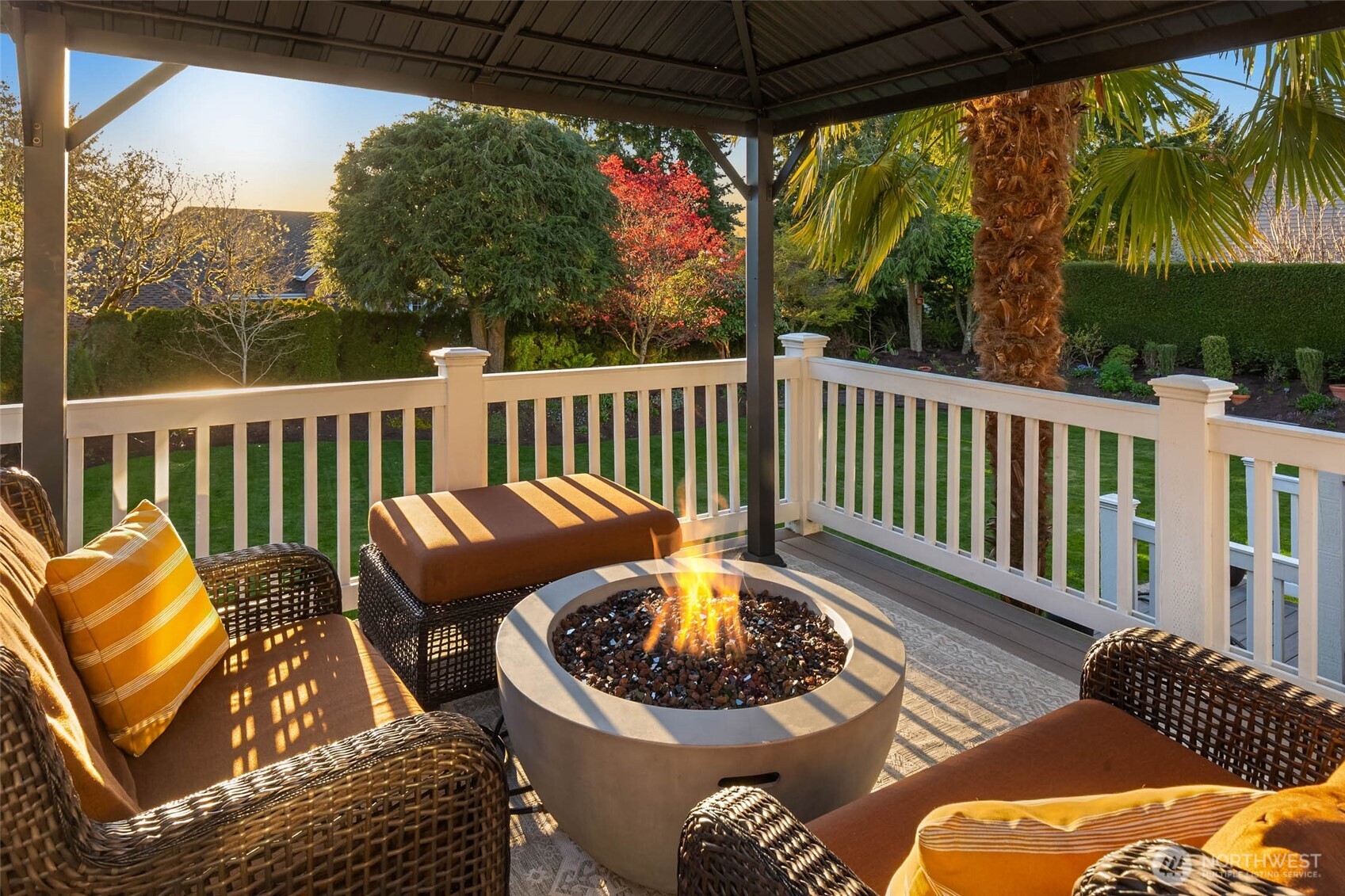 6035 111th Avenue NE, Kirkland, WA 98033