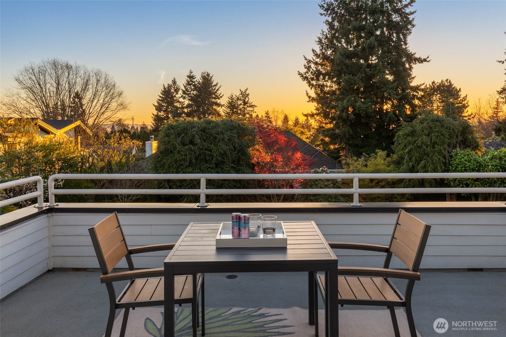 6035 111th Avenue NE, Kirkland, WA 98033