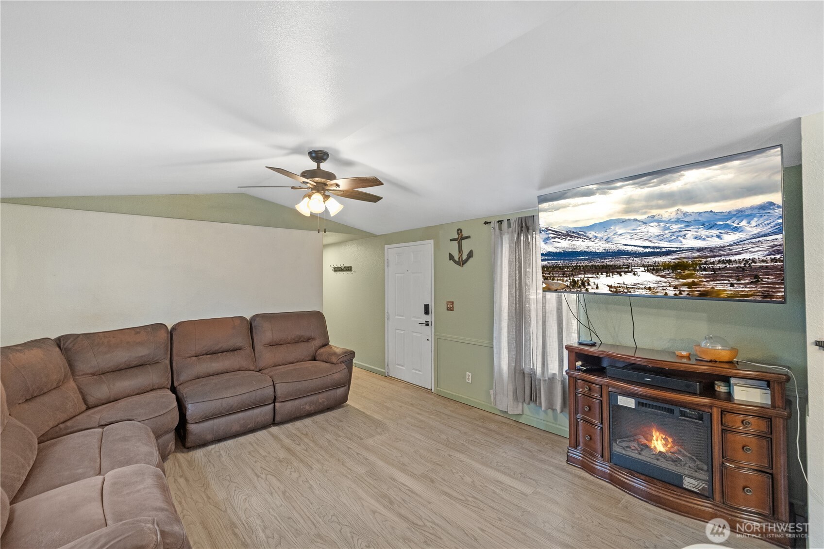 9810 State Avenue #16, Marysville, WA 98270