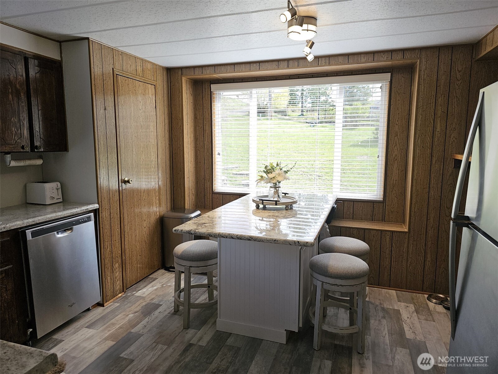 7 Bremner Lane , Republic, WA 99166