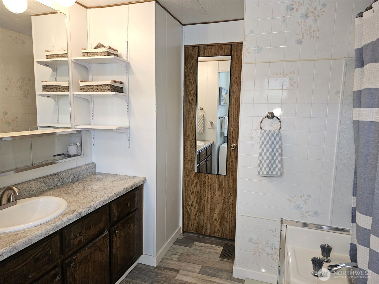 7 Bremner Lane , Republic, WA 99166