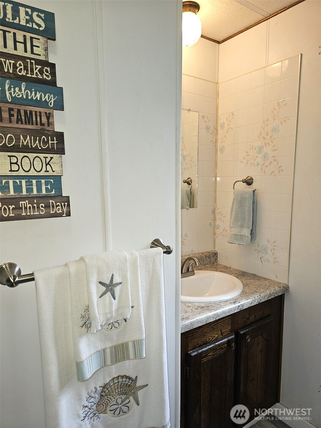 7 Bremner Lane , Republic, WA 99166