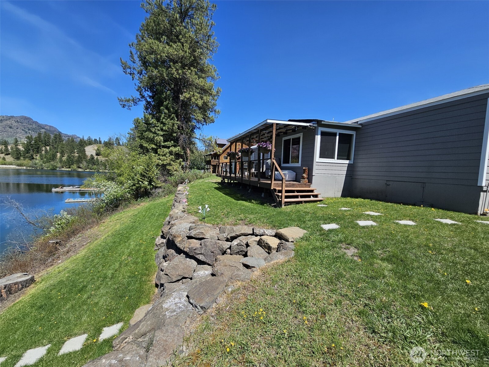7 Bremner Lane , Republic, WA 99166