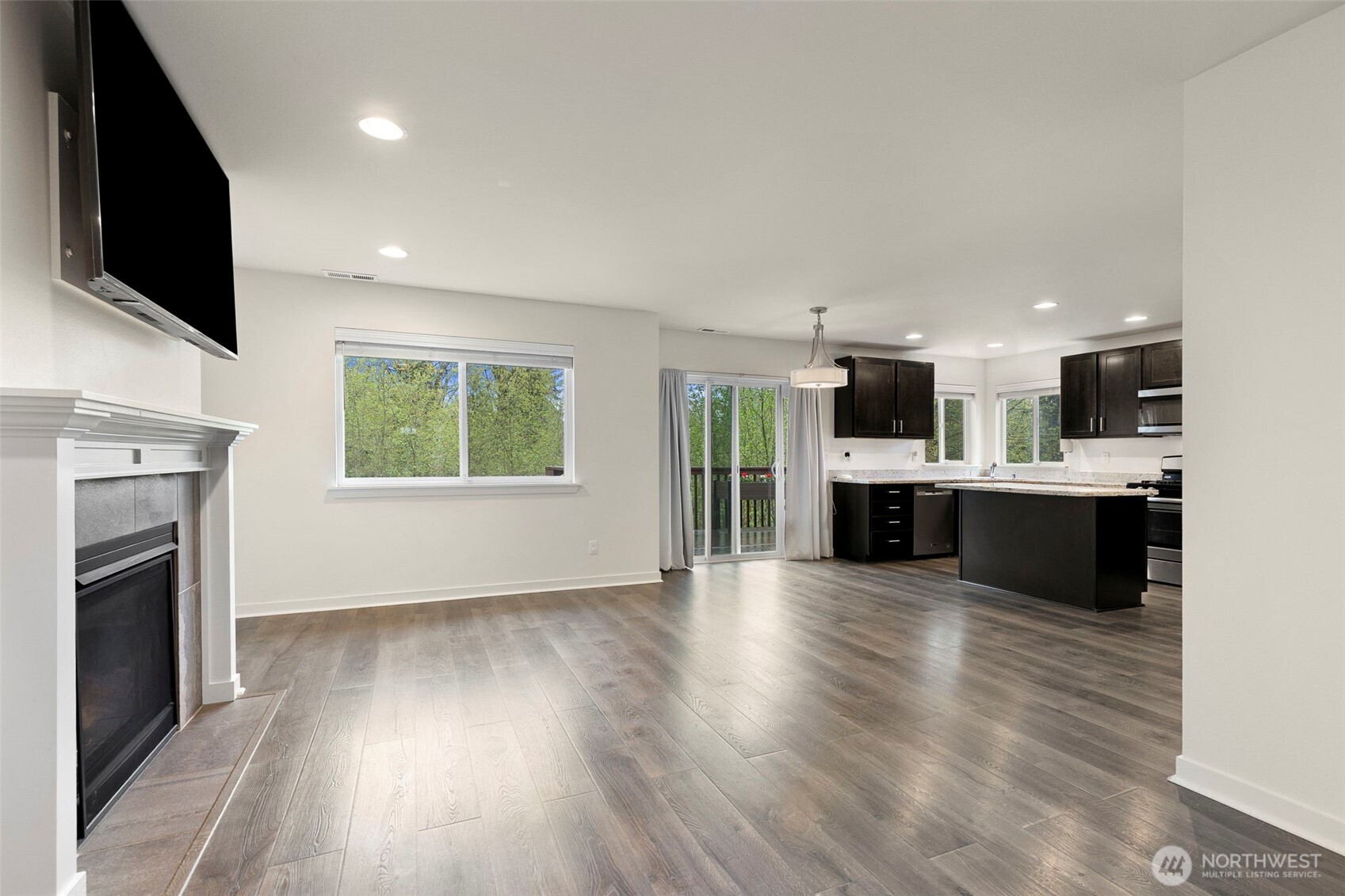 744 Courage Court , Port Orchard, WA 98366
