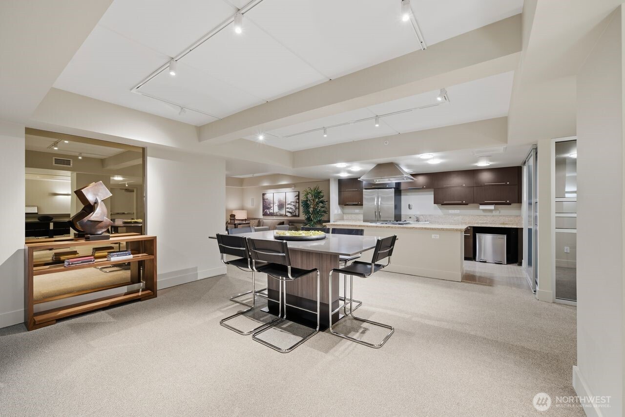 2911 2nd Avenue #709, Seattle, WA 98121