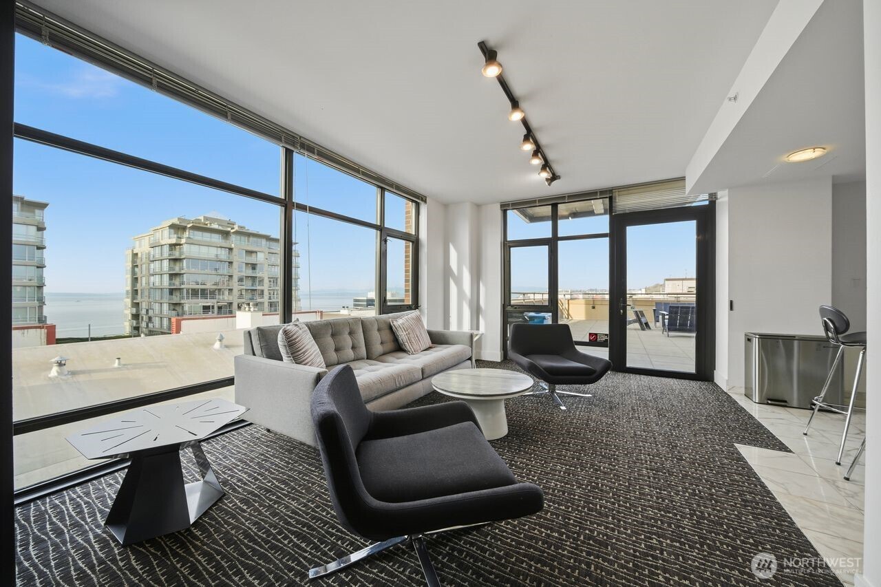 2911 2nd Avenue #709, Seattle, WA 98121