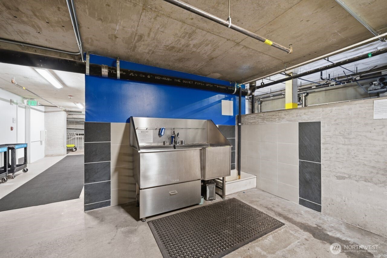 2911 2nd Avenue #709, Seattle, WA 98121