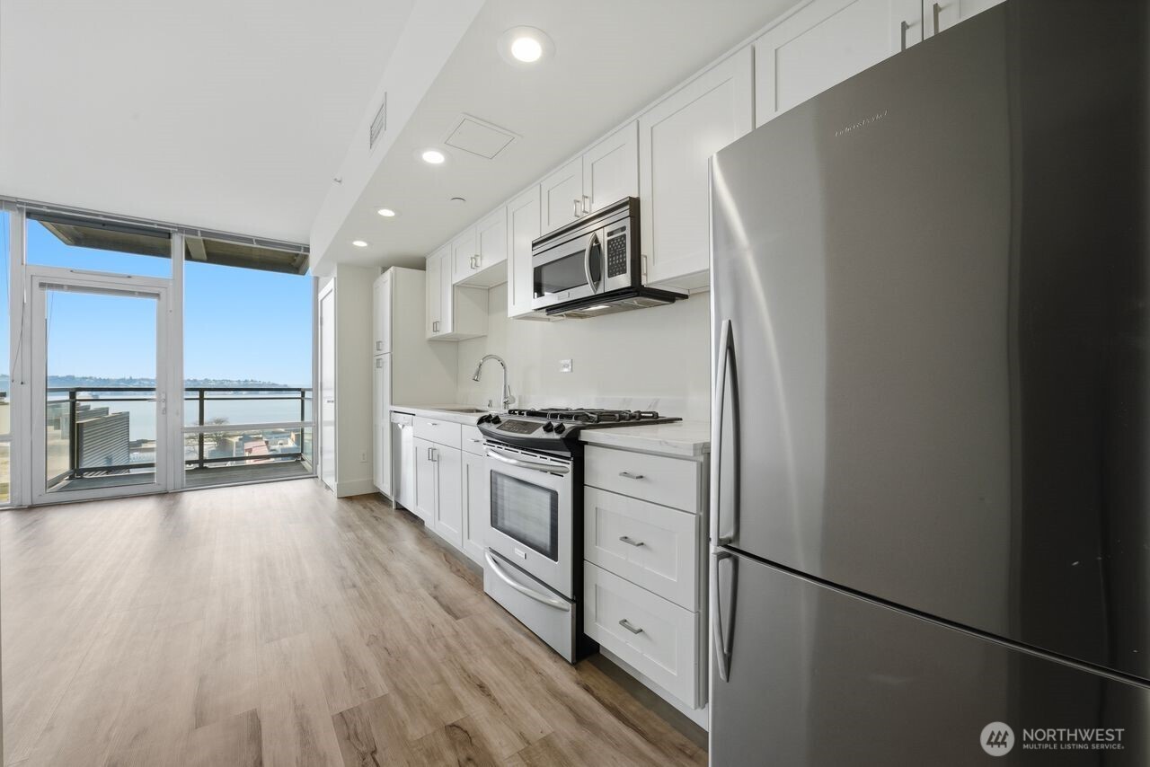 2911 2nd Avenue #709, Seattle, WA 98121