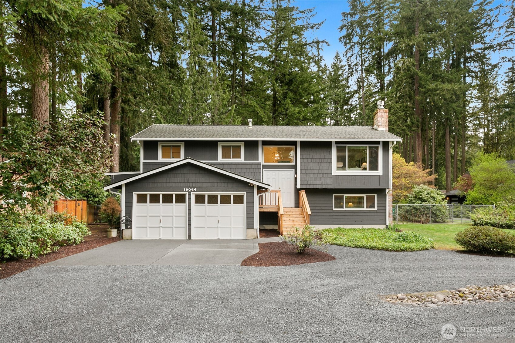 19044 NE 165th Place , Woodinville, WA 98072