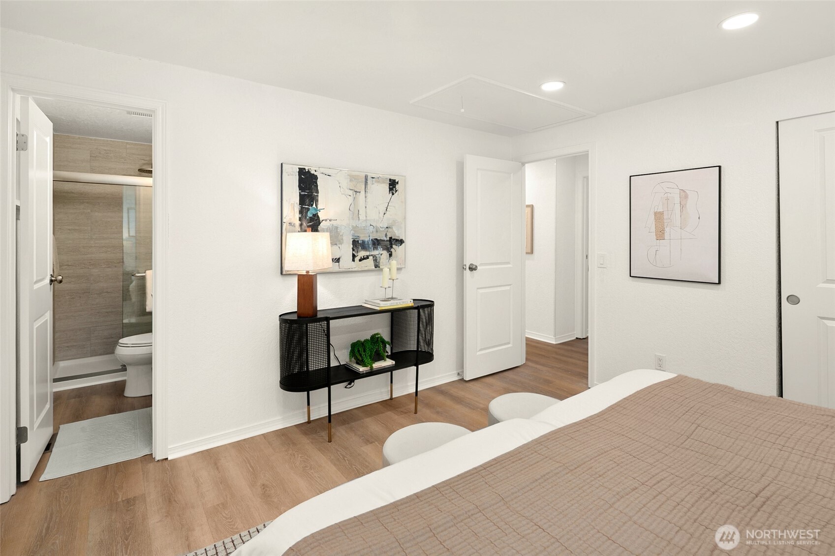 19044 NE 165th Place , Woodinville, WA 98072