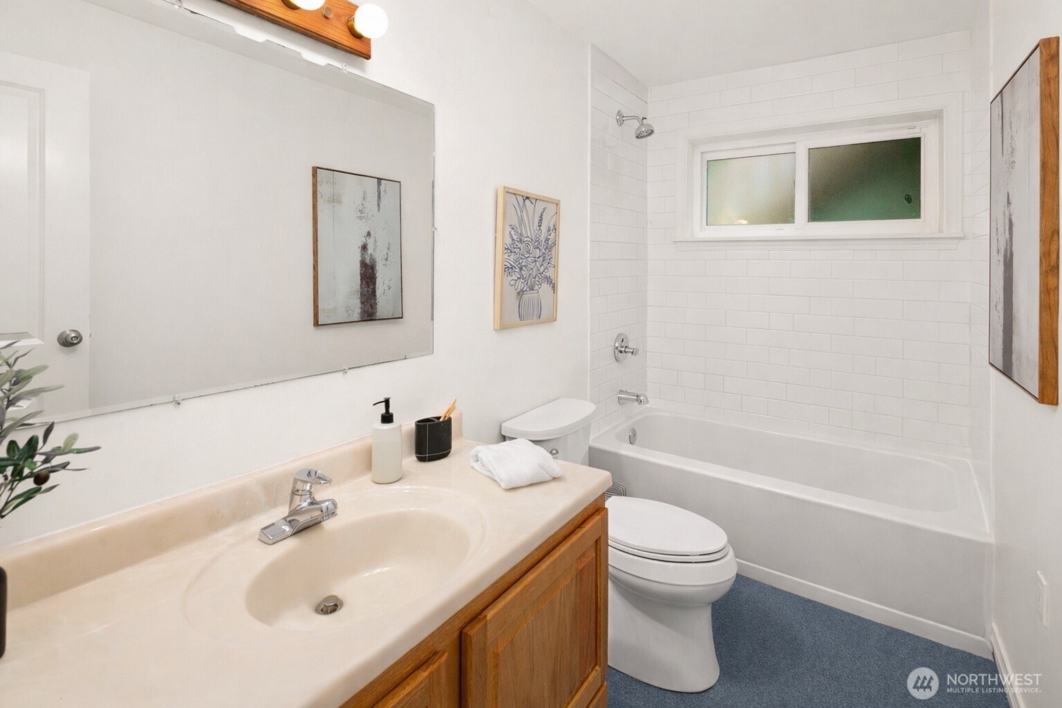 19044 NE 165th Place , Woodinville, WA 98072