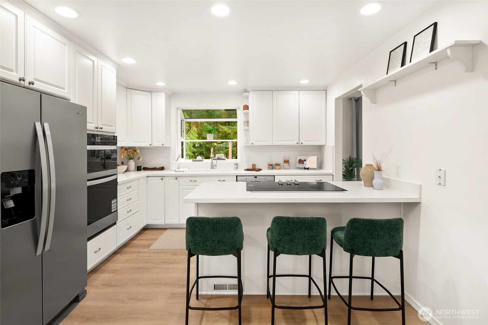 19044 NE 165th Place , Woodinville, WA 98072