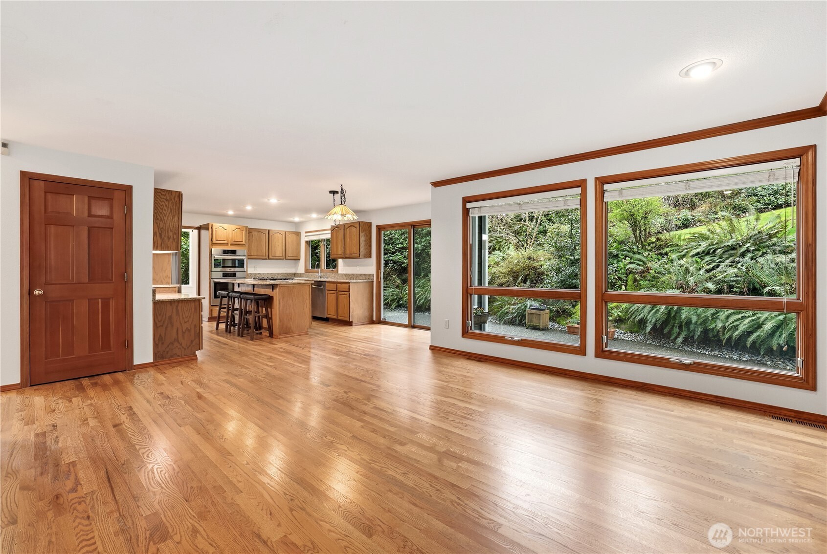 18605 SE 174th Way , Renton, WA 98058