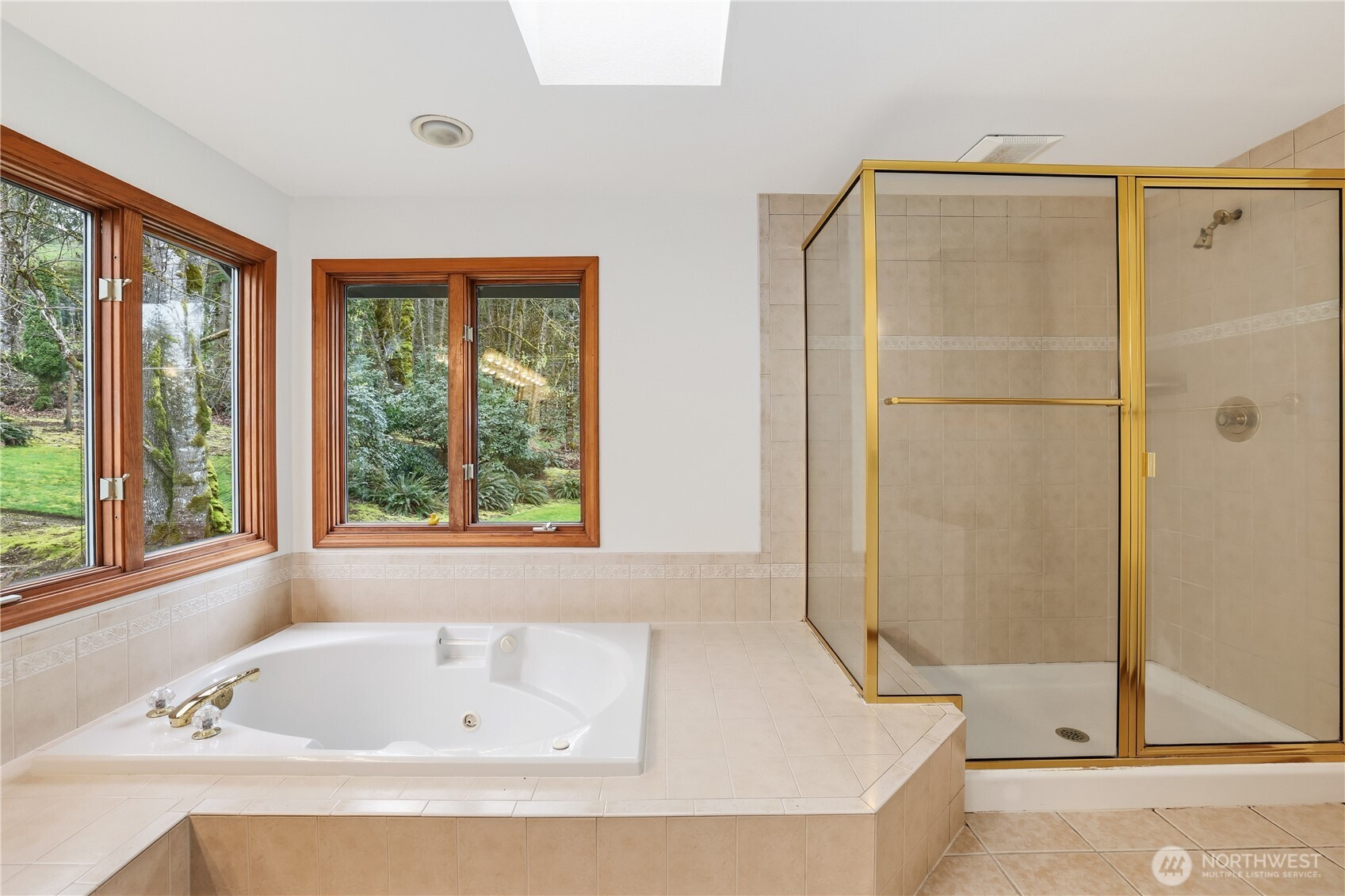 18605 SE 174th Way , Renton, WA 98058