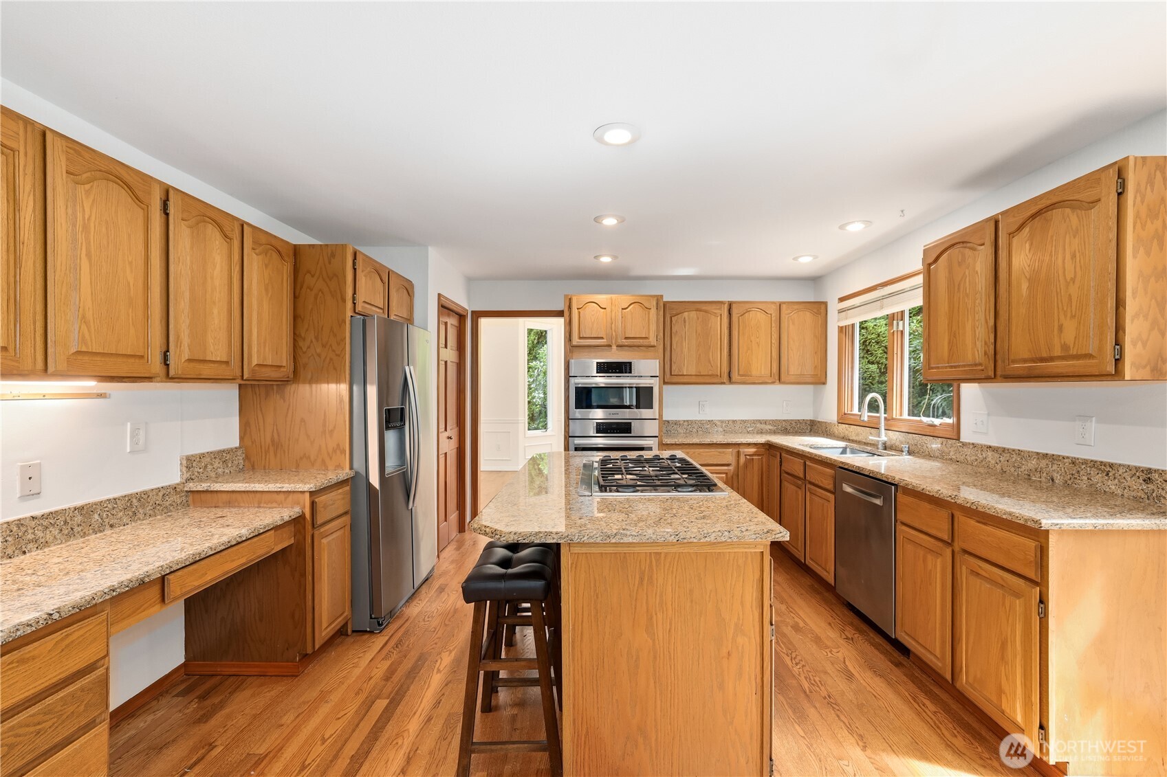 18605 SE 174th Way , Renton, WA 98058