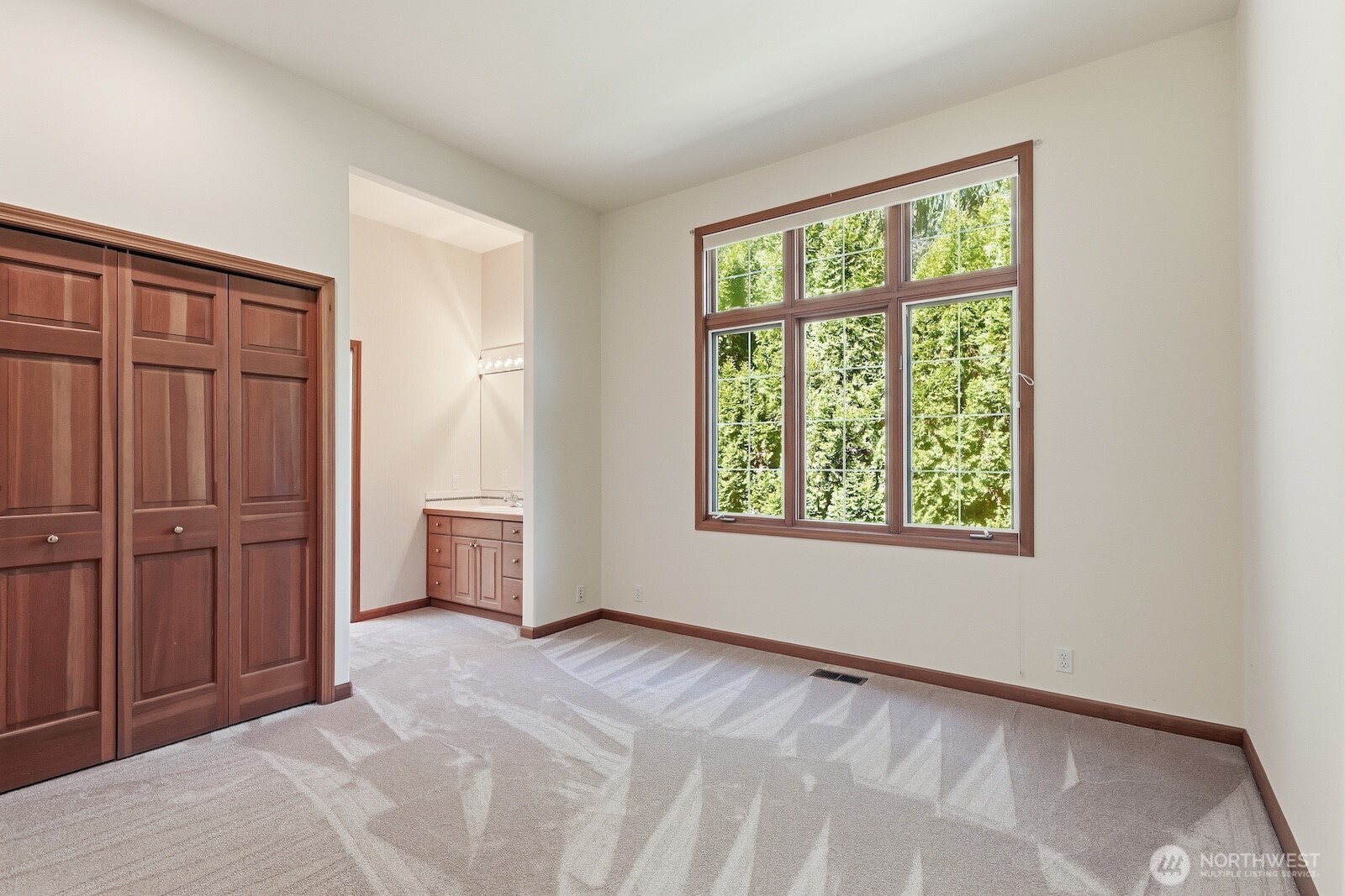 14029 171st Lane NE, Woodinville, WA 98072-9395