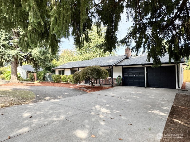 12800 NE 28th , Vancouver, WA 98682