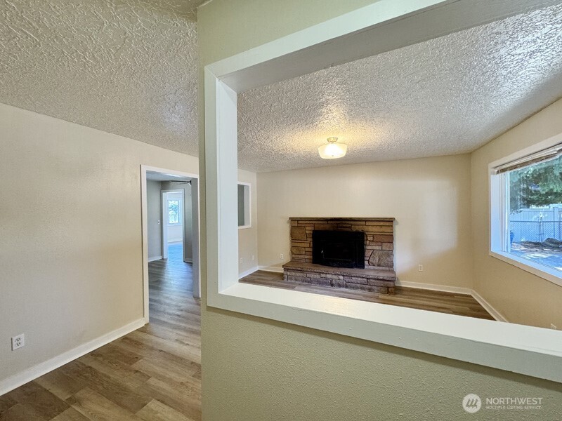 12800 NE 28th , Vancouver, WA 98682