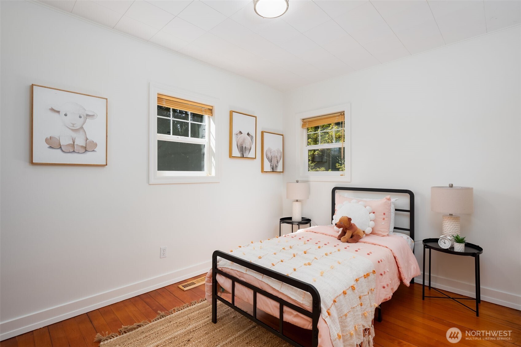 38002 SE 85th Street , Snoqualmie, WA 98065-9600