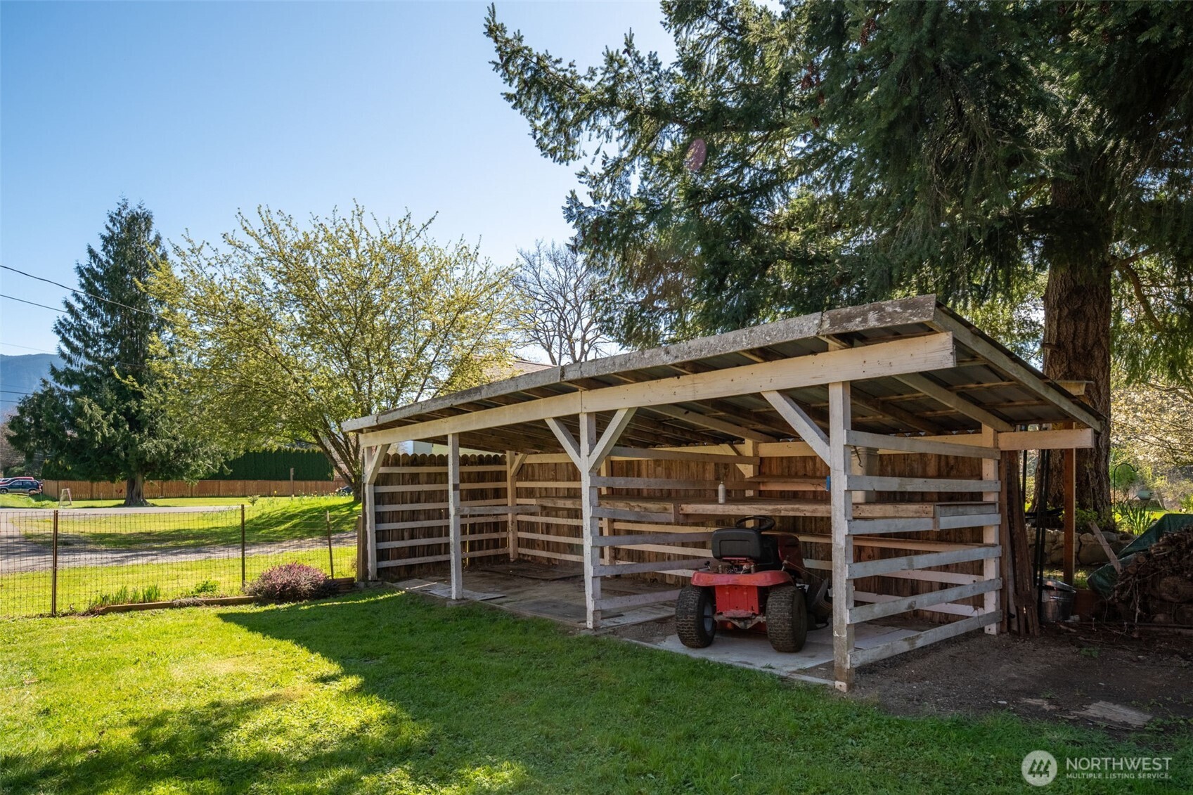 38002 SE 85th Street , Snoqualmie, WA 98065-9600