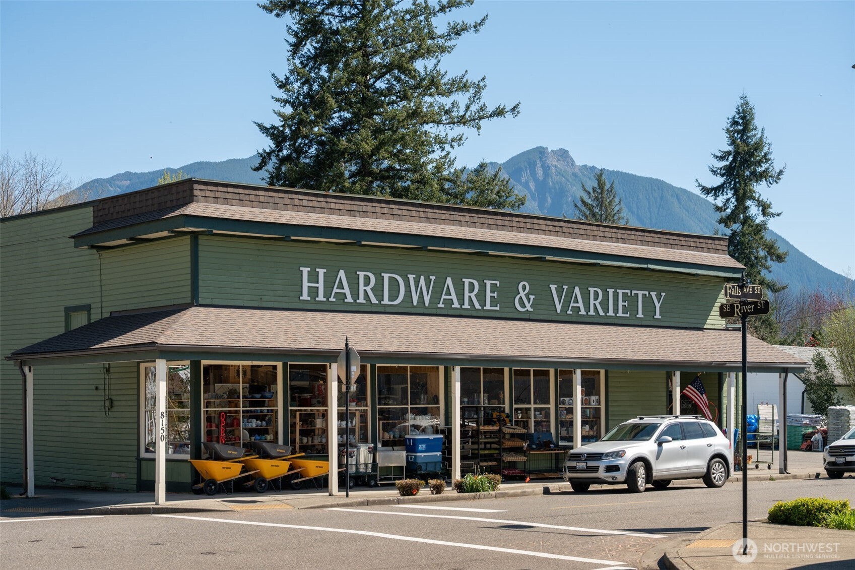 38002 SE 85th Street , Snoqualmie, WA 98065-9600