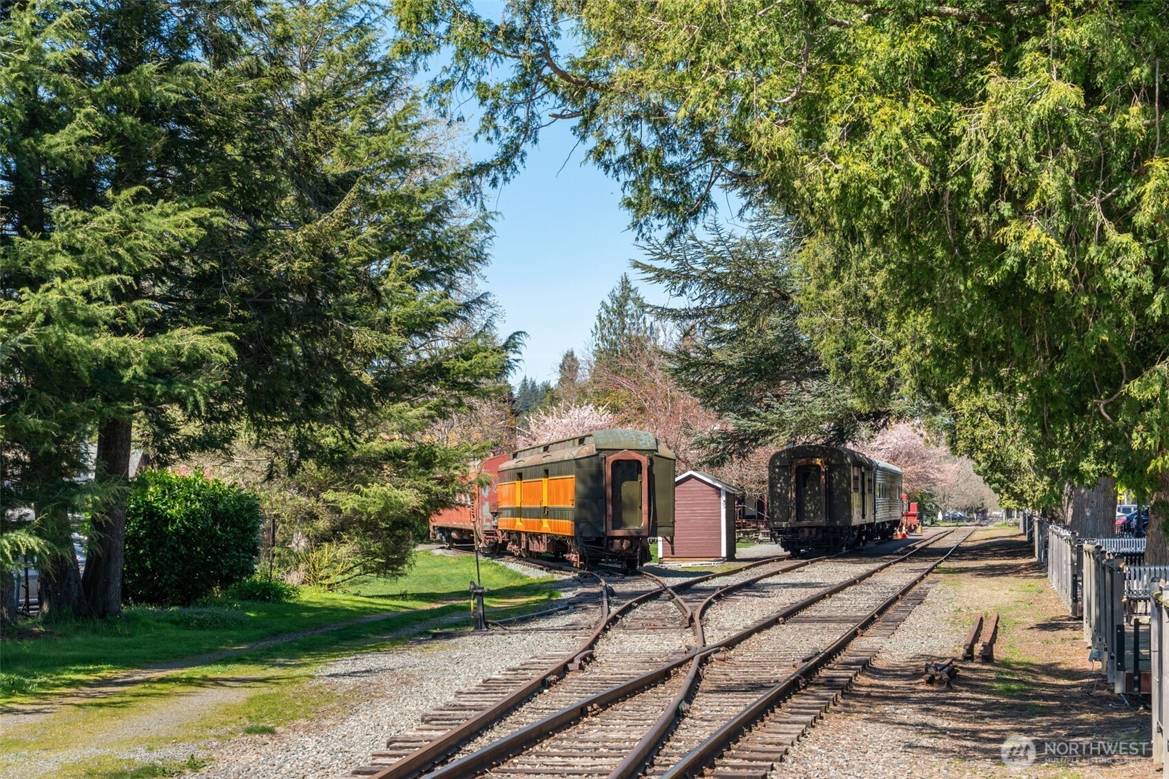 38002 SE 85th Street , Snoqualmie, WA 98065-9600
