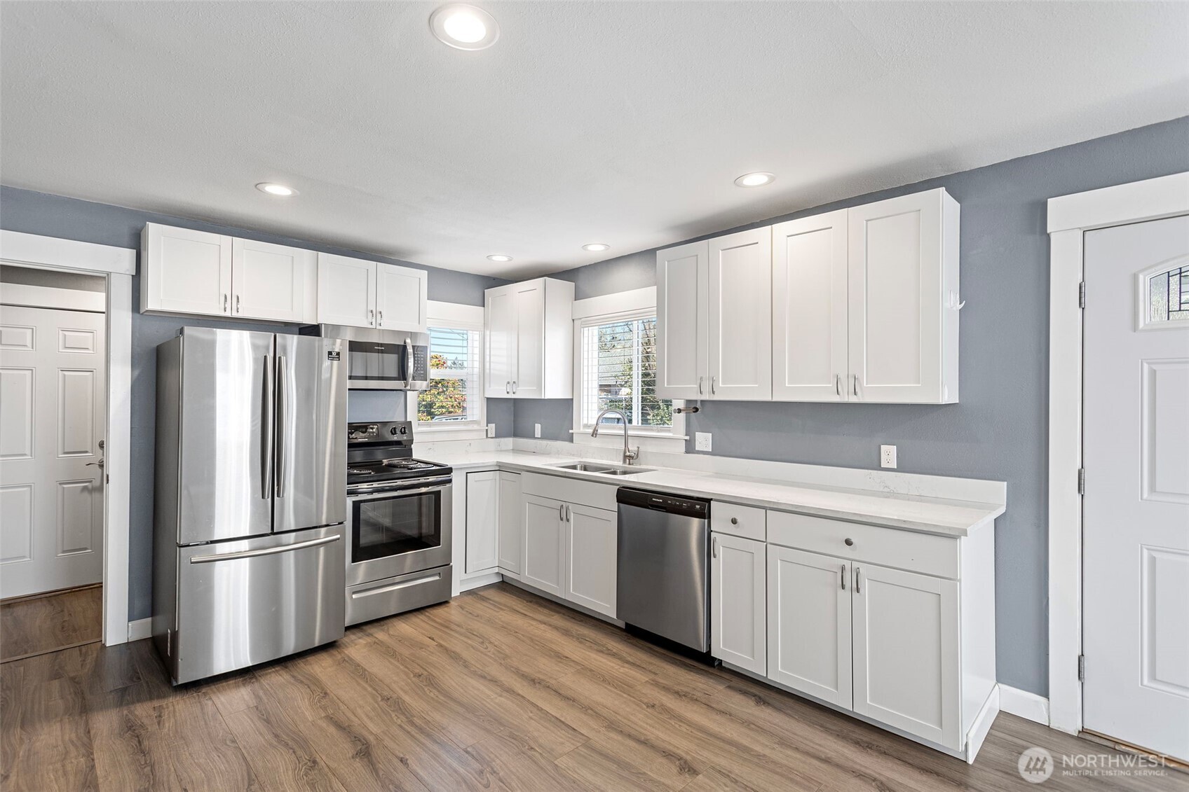 618 Hull Avenue , Port Orchard, WA 98366