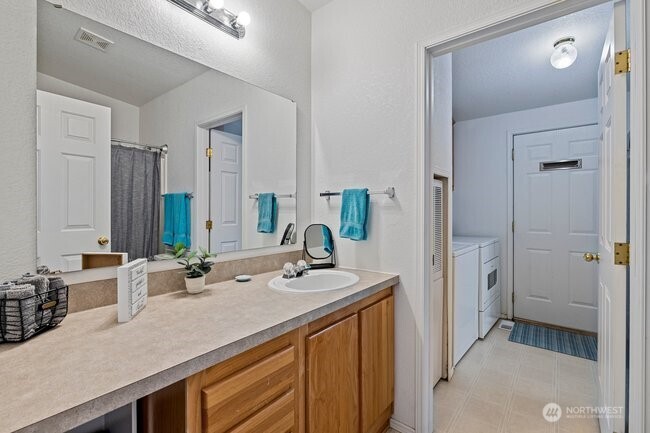 674 River Drive SW, Quincy, WA 98848