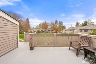 9918 NE 144th Lane #406, Kirkland, WA 98034 - Photo 11