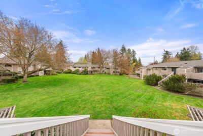9918 NE 144th Lane #406, Kirkland, WA 98034 - Photo 13