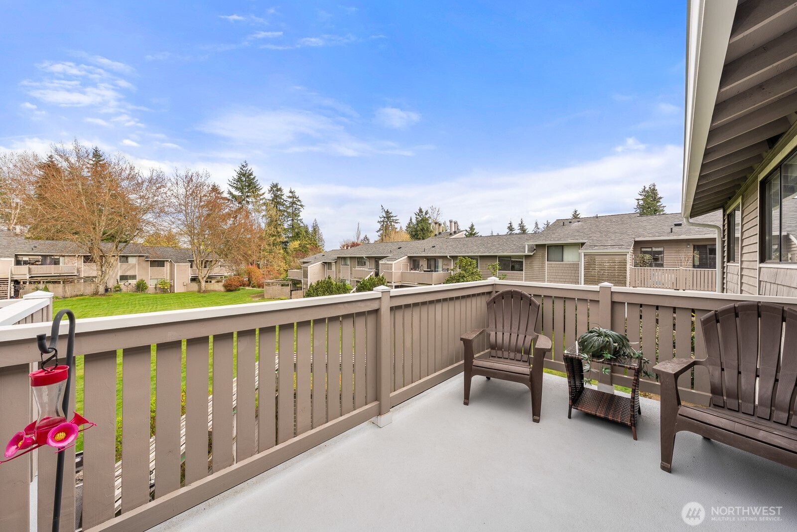 9918 NE 144th Lane #406, Kirkland, WA 98034