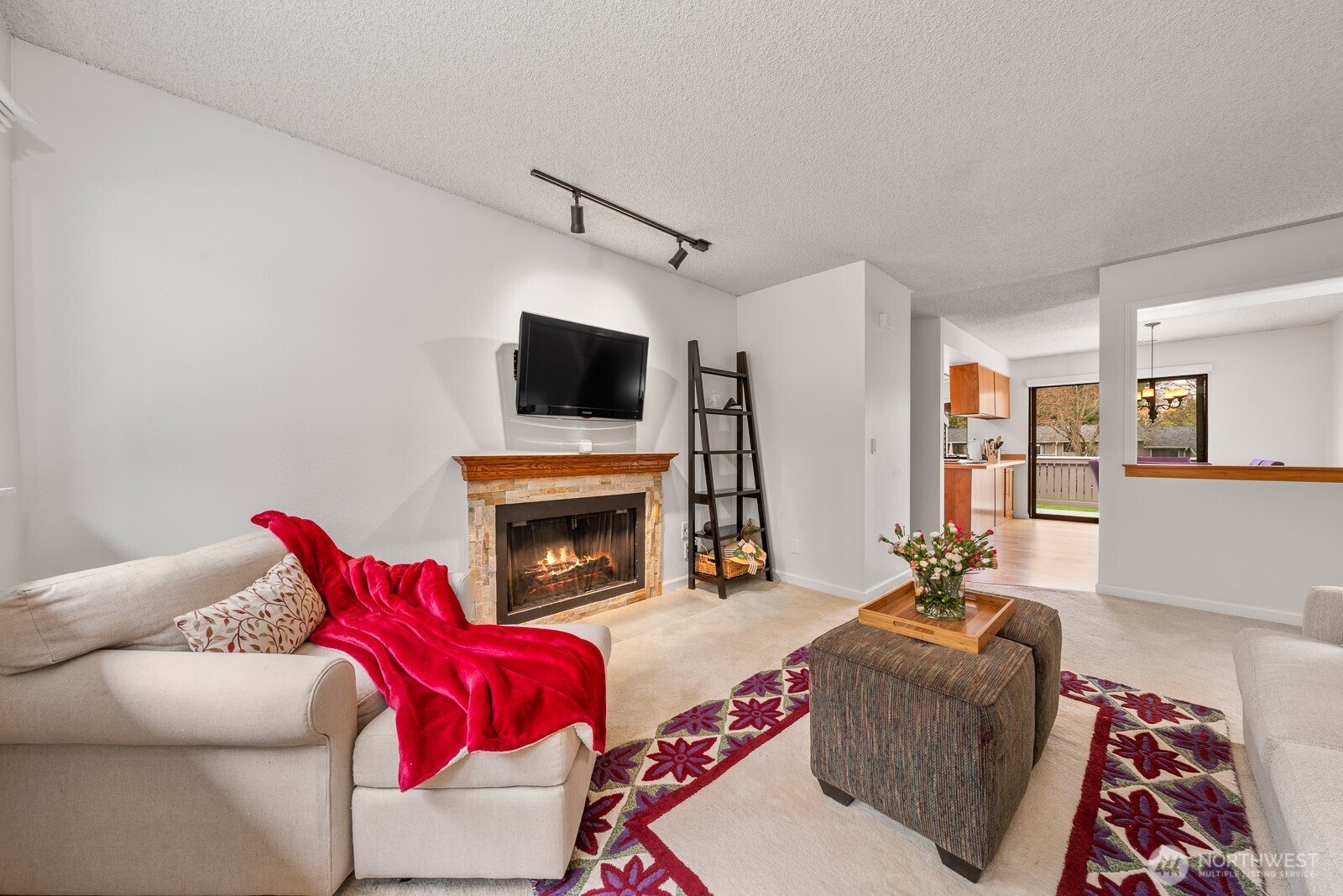 9918 NE 144th Lane #406, Kirkland, WA 98034