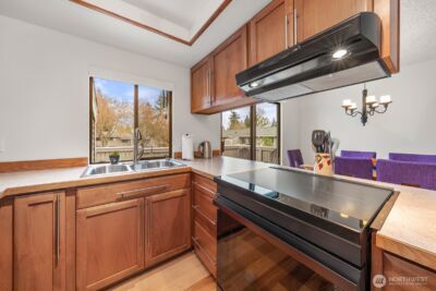 9918 NE 144th Lane #406, Kirkland, WA 98034 - Photo 7