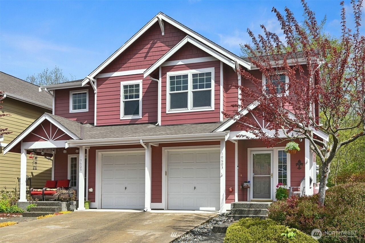 10603 NE Kingston Meadows Circle , Kingston, WA 98346-9346