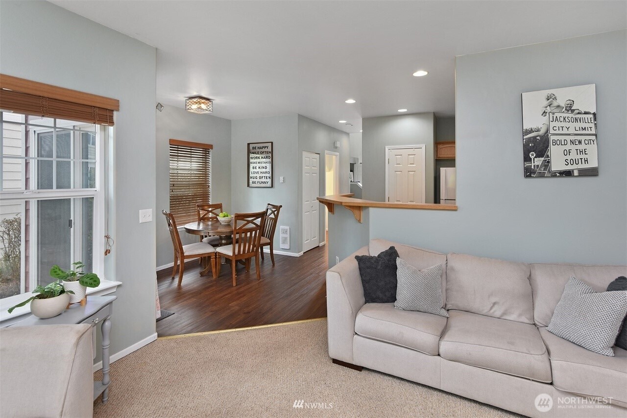 10603 NE Kingston Meadows Circle , Kingston, WA 98346-9346