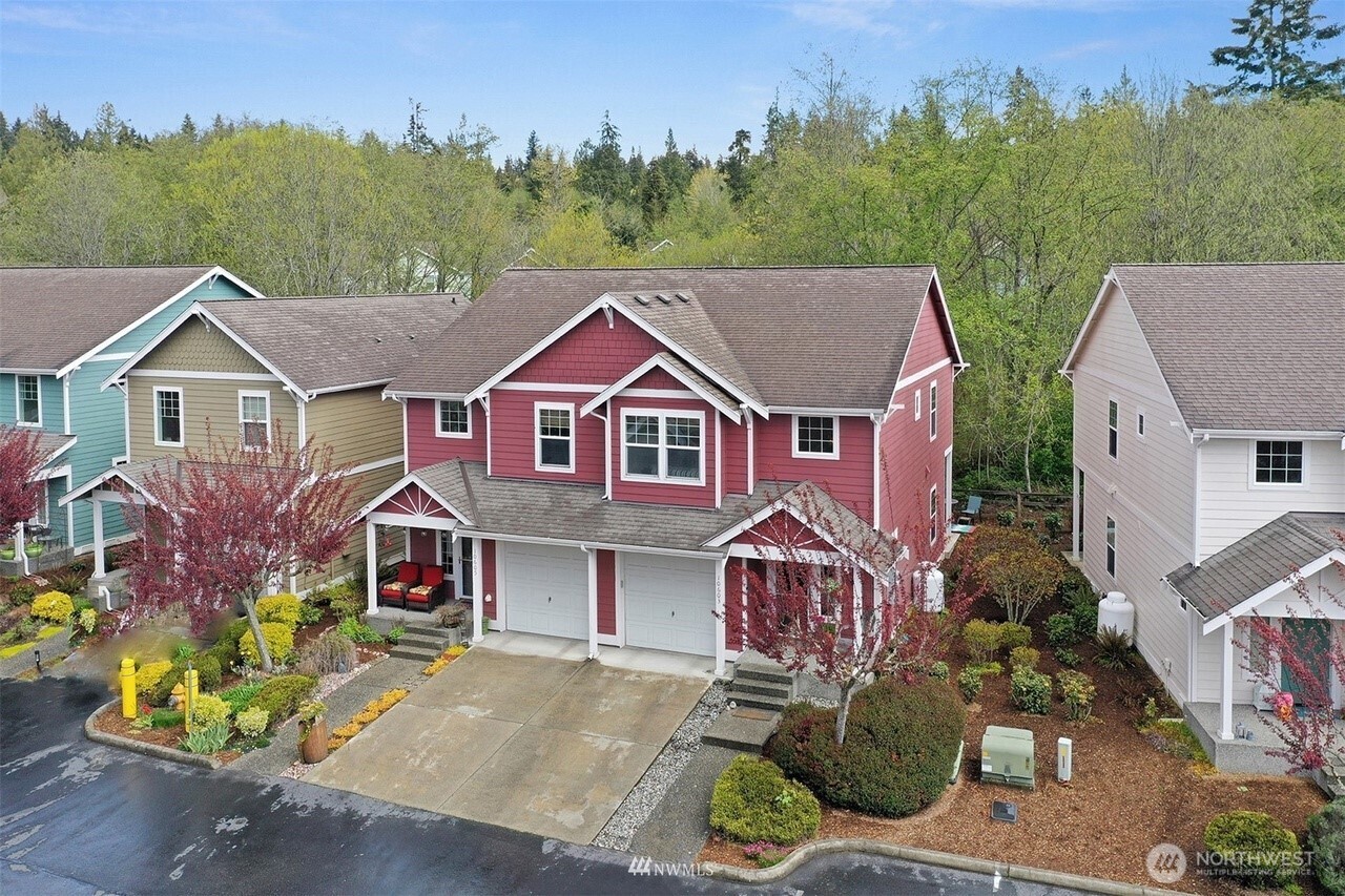 10603 NE Kingston Meadows Circle , Kingston, WA 98346-9346