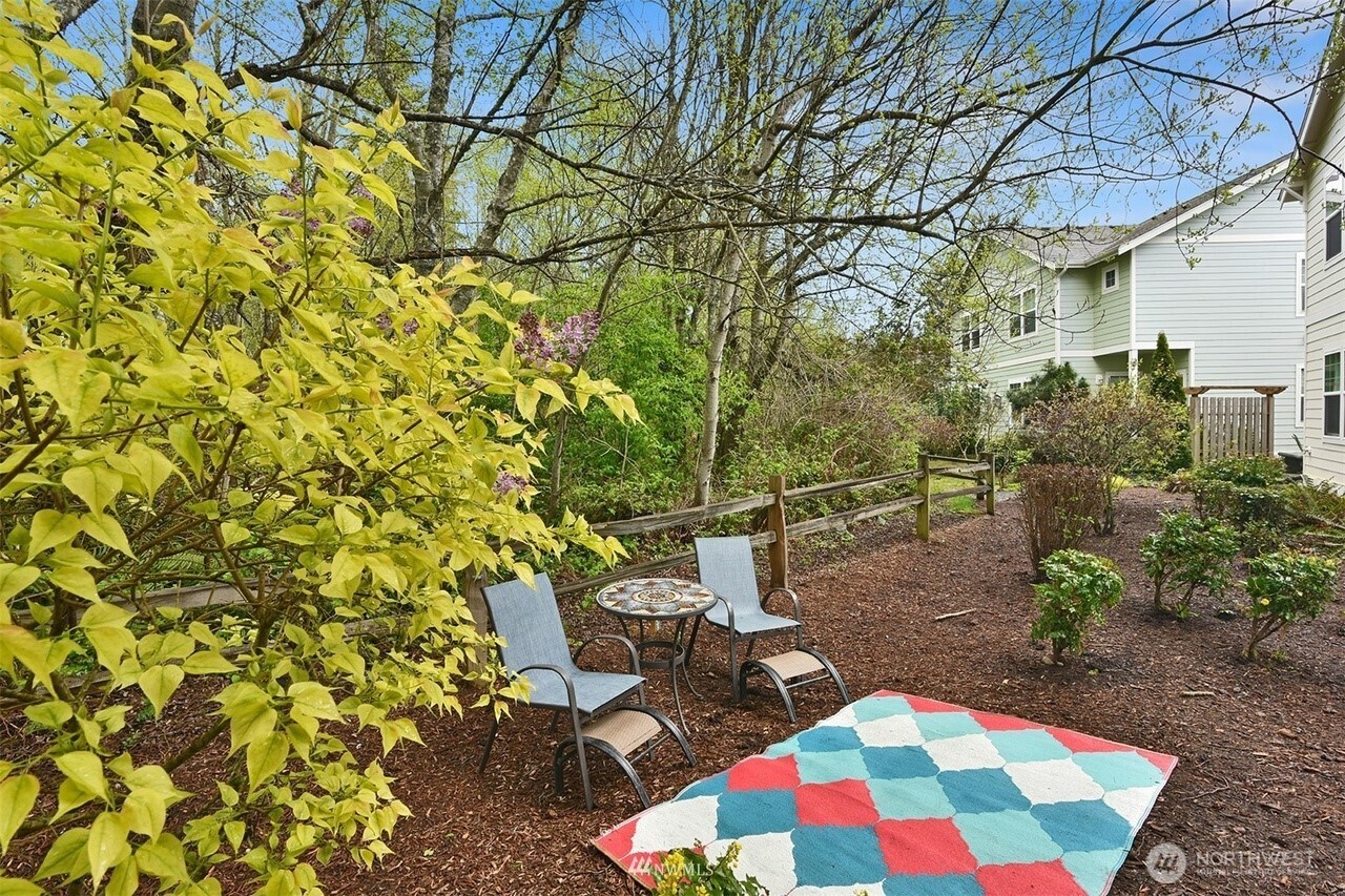 10603 NE Kingston Meadows Circle , Kingston, WA 98346-9346